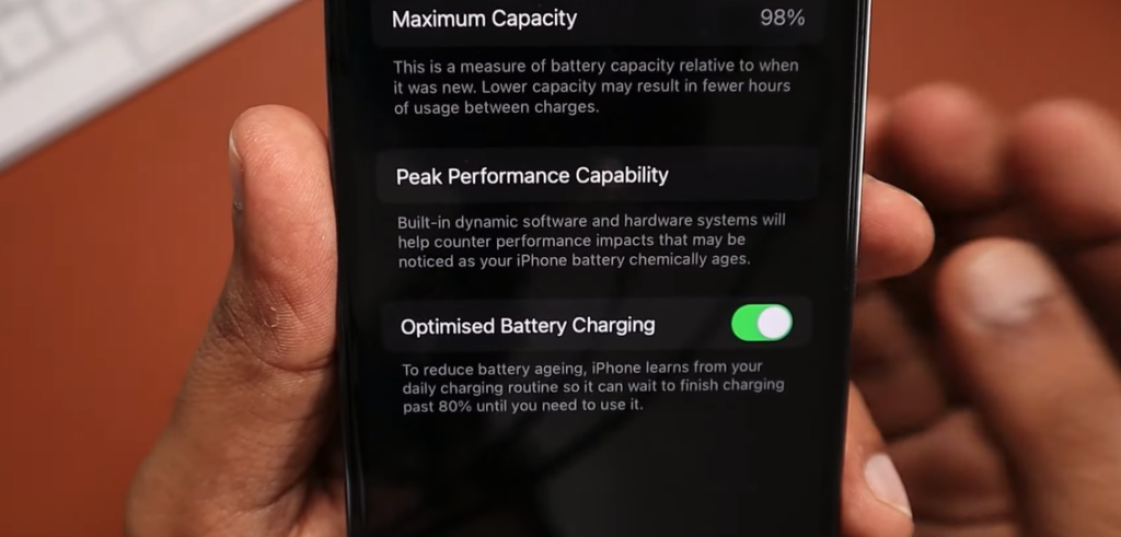 Is It good to optimize battery charging on iPhone