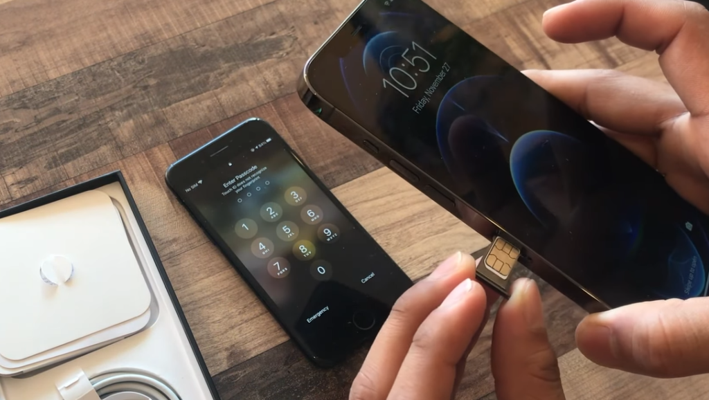 What Happens When You Switch SIM Cards on an iPhone?